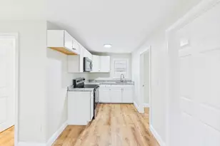 24 Middle St, Fairhaven, MA 02719 - Photo 26