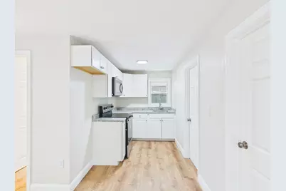 24 Middle St, Fairhaven, MA 02719 - Photo 12