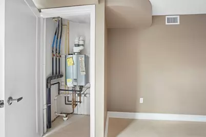 770 Washington Ave #406, Revere, MA 02151 - Photo 24