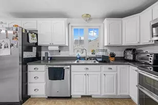 11 Russell Rd, Brockton, MA 02302 - Photo 6