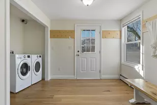 45R S, Bedford, MA 01730 - Photo 26