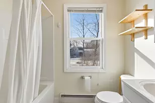 45R S, Bedford, MA 01730 - Photo 22