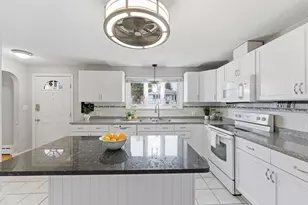 25 Dale St, Ludlow, MA 01056 - Photo 10