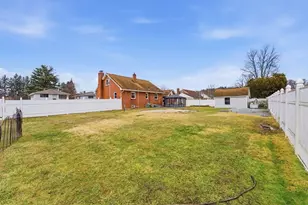 25 Dale St, Ludlow, MA 01056 - Photo 38