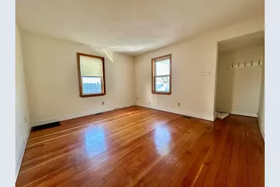 5 Rifle Ct #5, Watertown, MA 02472 - Photo 4