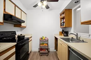 36 B Gibbs St, Worcester, MA 01607 - Photo 4