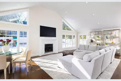 19 Gordon Road, Newton, MA 02468 - Photo 10