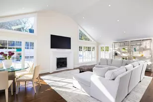 19 Gordon Rd, Newton, MA 02468 - Photo 10