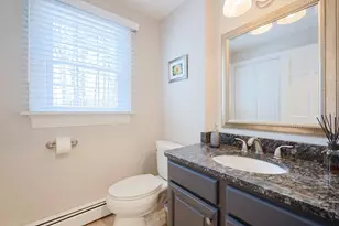 17 Forest Park Dr, Mendon, MA 01756 - Photo 12