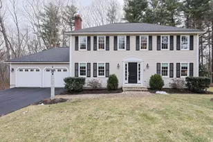 17 Forest Park Dr, Mendon, MA 01756 - Photo 4