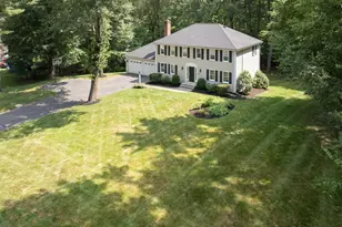 17 Forest Park Dr, Mendon, MA 01756 - Photo 2