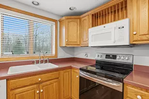 38 Walker Ave Ext, Milford, MA 01757 - Photo 10