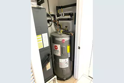 50 South Common St #405, Lynn, MA 01902 - Photo 18