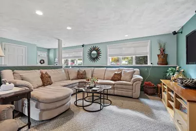 8 Mayflower Drive, Stoneham, MA 02180 - Photo 20