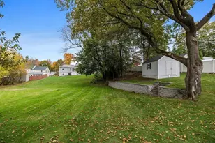 8 Mayflower Dr, Stoneham, MA 02180 - Photo 24