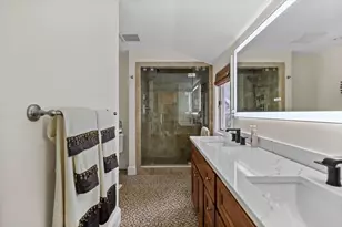 8 Mayflower Dr, Stoneham, MA 02180 - Photo 12