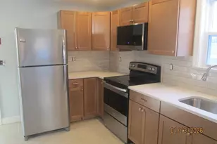 52 Vernon, Wakefield, MA 01880 - Photo 2