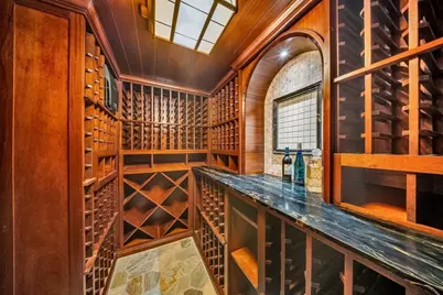 121 Livingston Rd, Wellesley, MA 02482 - Photo 32