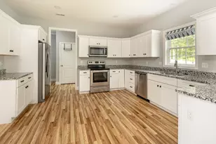 20 Nantucket Dr, Mattapoisett, MA 02739 - Photo 4