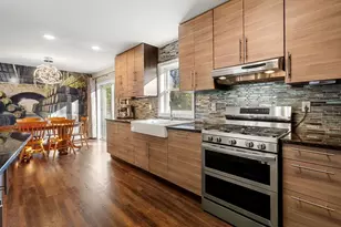 298 Wren St, Taunton, MA 02718 - Photo 8