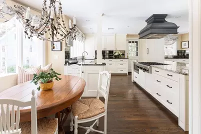 394 Hammond St, Newton, MA 02467 - Photo 8