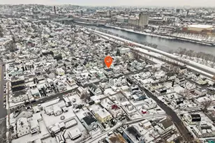 27 Bunker Hill Ave, Lowell, MA 01850 - Photo 6