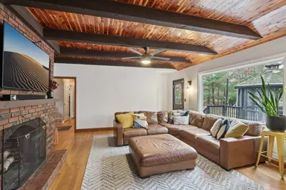 19 Roosevelt Rd, Plymouth, MA 02360 - Photo 14