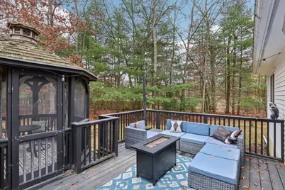 19 Roosevelt Rd, Plymouth, MA 02360 - Photo 32