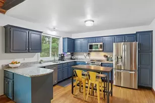 19 Roosevelt Rd, Plymouth, MA 02360 - Photo 10