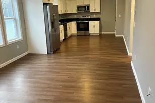 423 Weir St, Taunton, MA 02780 - Photo 2