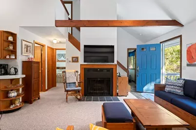 8 Court St, Edgartown, MA 02539 - Photo 4