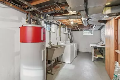 44 Amanda Street, Springfield, MA 01118 - Photo 36