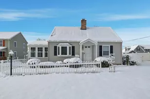 44 Amanda St, Springfield, MA 01118 - Photo 2