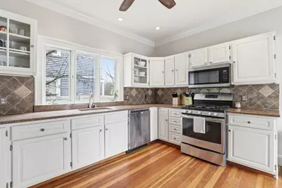 125 Wrentham St #1, Boston, MA 02124 - Photo 14