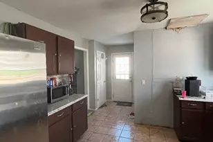 145 Cambridge, Springfield, MA 01109 - Photo 4