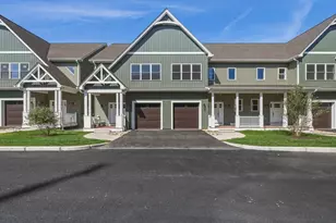 13 Elizabeth Ln, Easthampton, MA 01027 - Photo 4