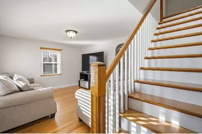 22 Cooley St, Agawam, MA 01001 - Photo 6