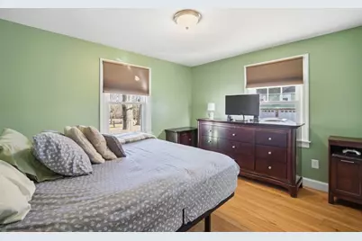 22 Cooley St, Agawam, MA 01001 - Photo 14