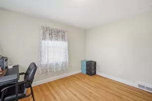 22 Cooley St, Agawam, MA 01001 - Photo 22