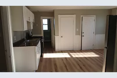 275 Jefferson Ave #3, Salem, MA 01970 - Photo 2