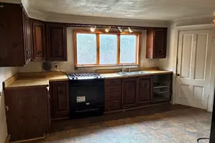 24 State Rd, Erving, MA 01344 - Photo 16