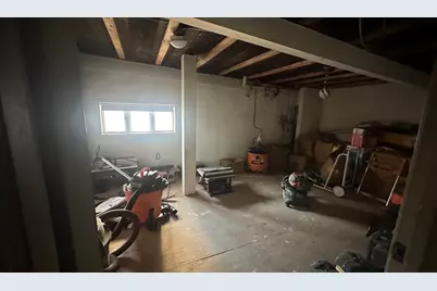 330 William St, Fall River, MA 02721 - Photo 10