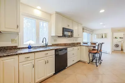 6 Daniels Rd, Mendon, MA 01756 - Photo 12