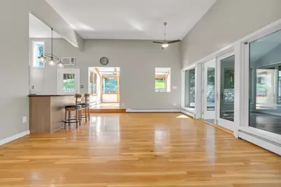 606-A Springs Road, Bedford, MA 01730 - Photo 8