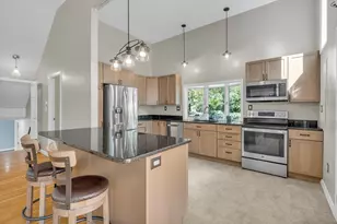 606A Springs Rd, Bedford, MA 01730 - Photo 10