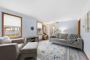 24 E View Dr, Agawam, MA 01030 - Photo 10