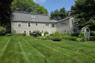 24 E View Dr, Agawam, MA 01030 - Photo 36