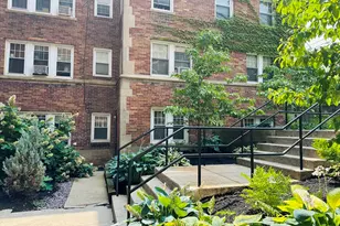 195 Thomas Burgin Pkwy, Quincy, MA 02169 - Photo 1