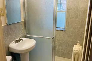 195 Thomas Burgin Pkwy, Quincy, MA 02169 - Photo 10