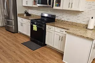 15 Longfellow Rd, Worcester, MA 01602 - Photo 10